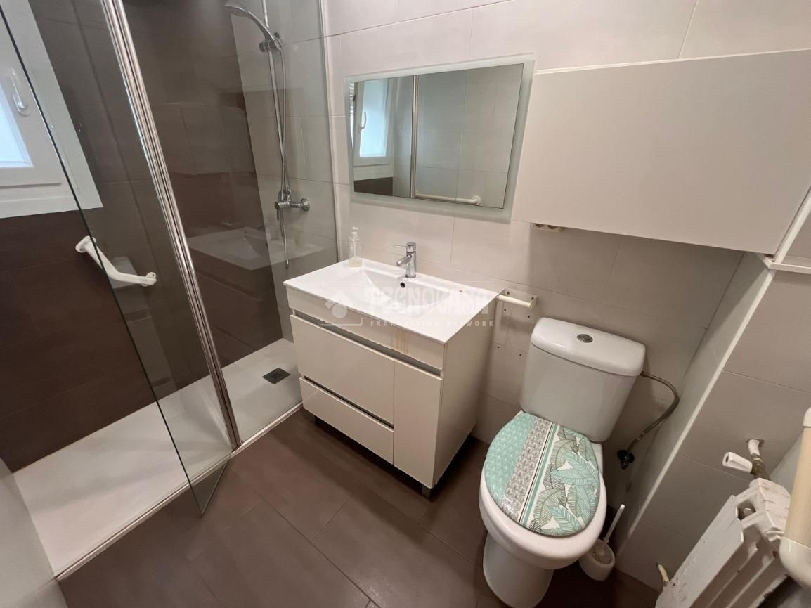 Baño de Piso en venta en  Zaragoza Capital con Calefacción y Balcón