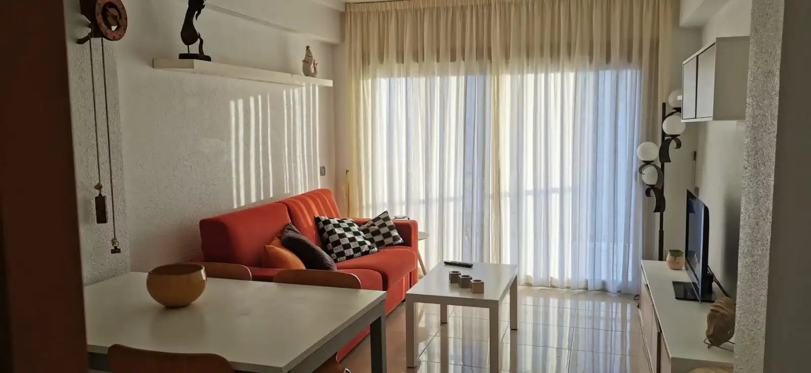 Sala d'estar de Pis de lloguer en Torreblanca amb Terrassa, Piscina i Moblat