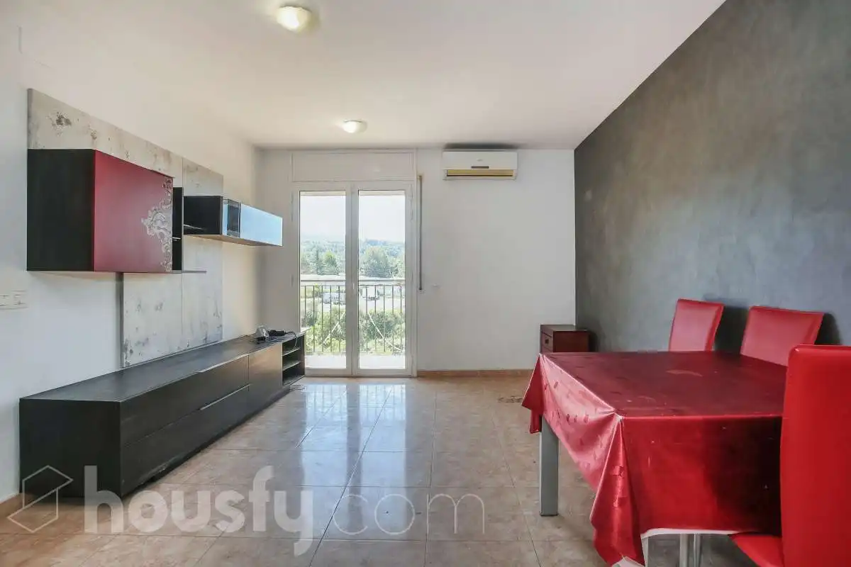 Sala d'estar de Dúplex en venda en Sant Vicenç de Castellet amb Aire condicionat, Terrassa i Traster