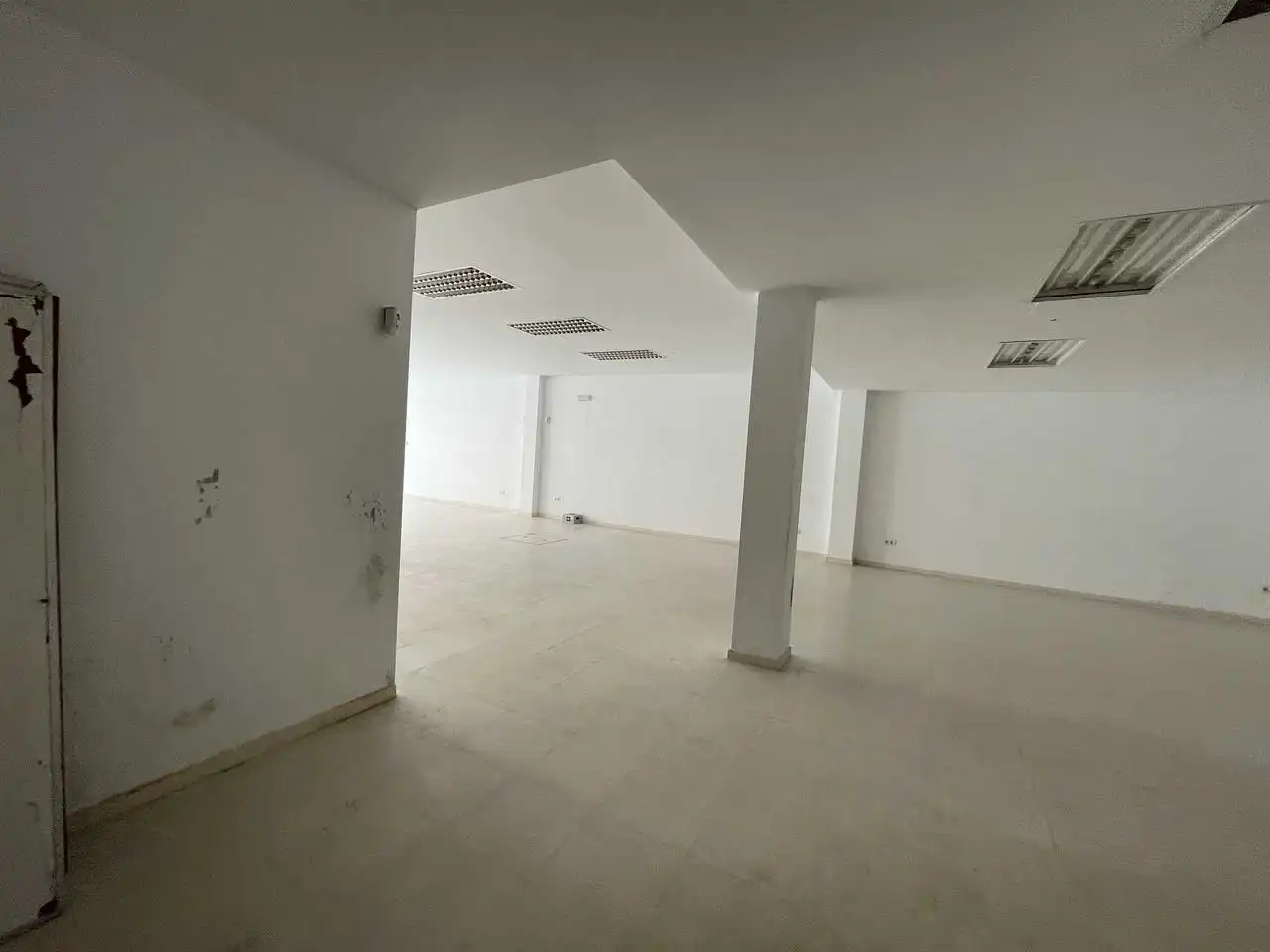 Local comercial en venta en Avenida Primero de Mayo 141, imagen 14