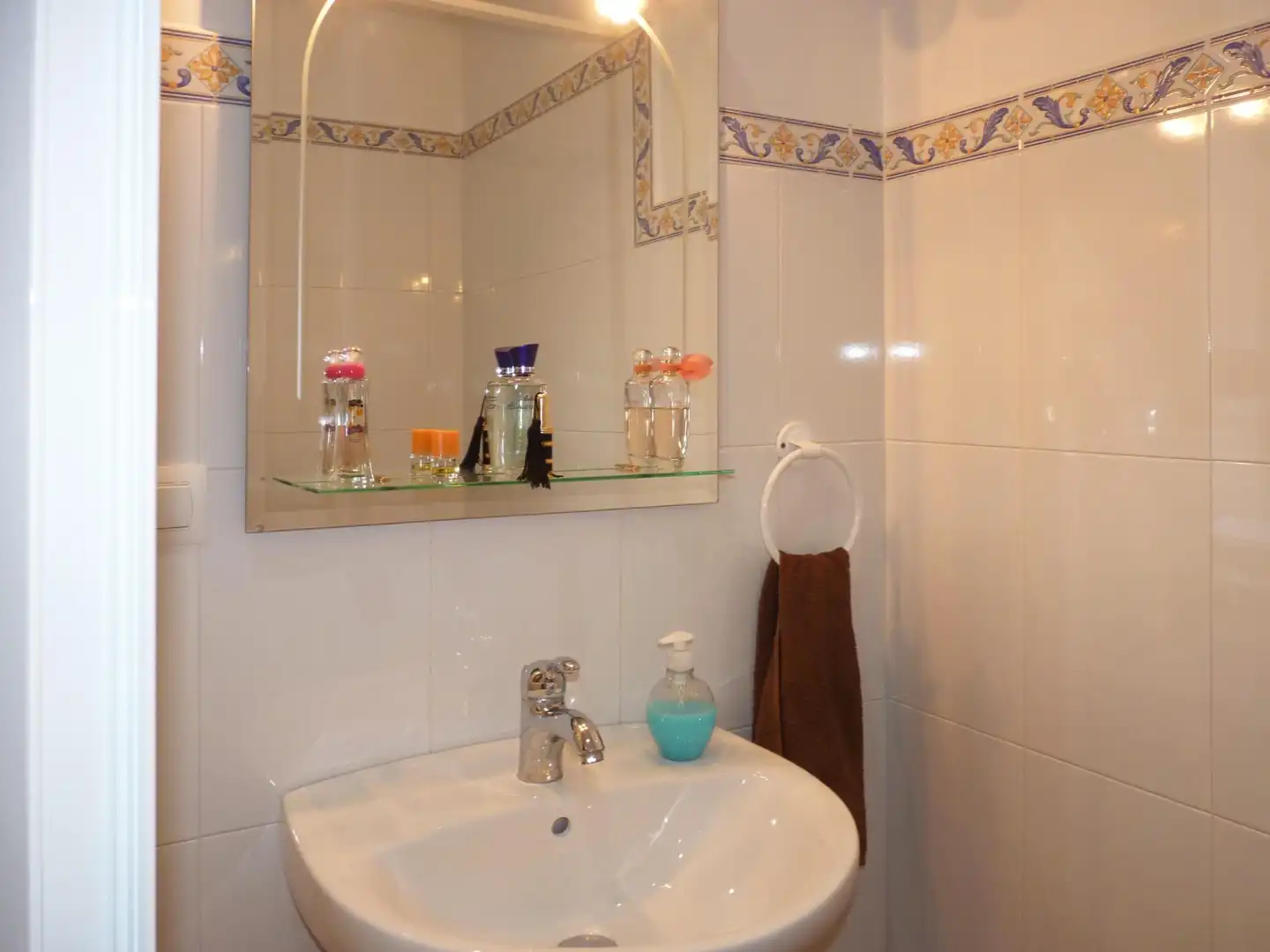 Bathroom of Houses for sale in Montellano  with Air Conditioner, Heating and Private garden