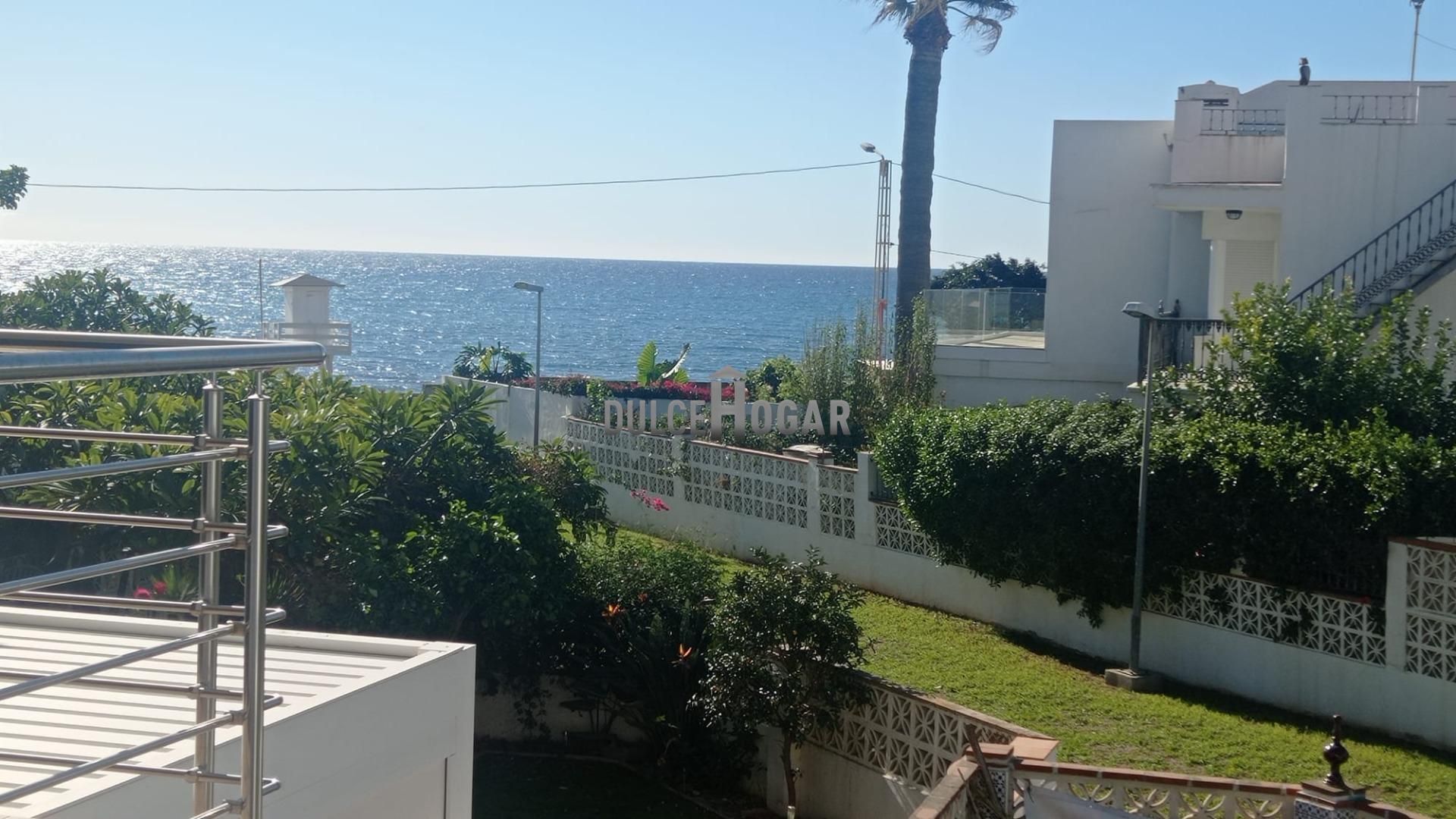Jardí de Casa adosada en venda en Rincón de la Victoria amb Calefacció, Jardí privat i Terrassa