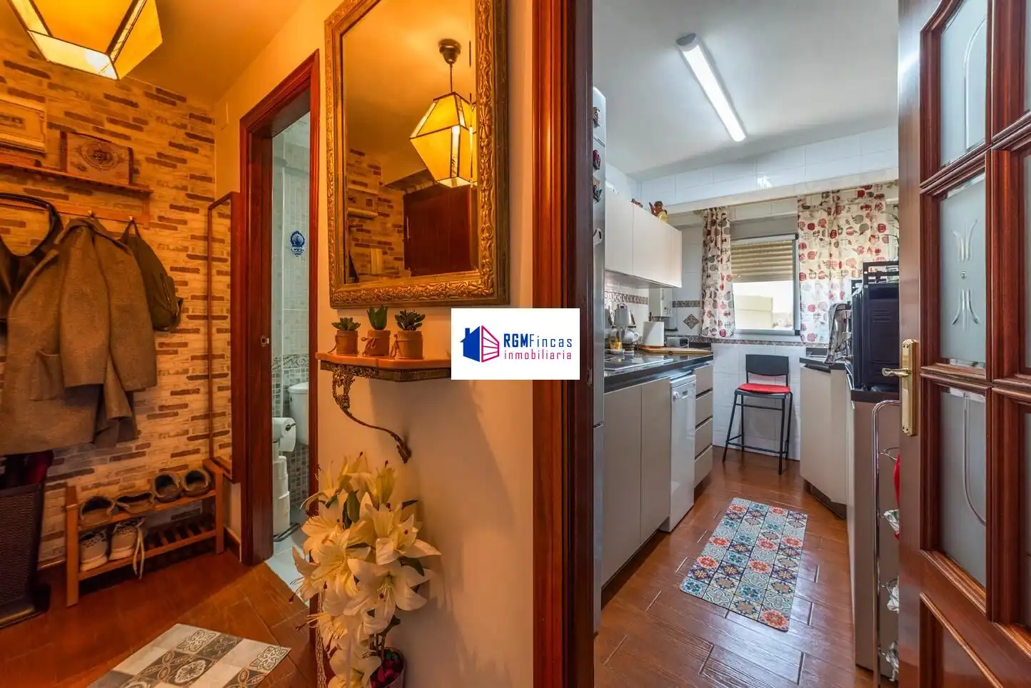 Kitchen of Flat for sale in Sevilla  with Air Conditioner, Heating and Terrace