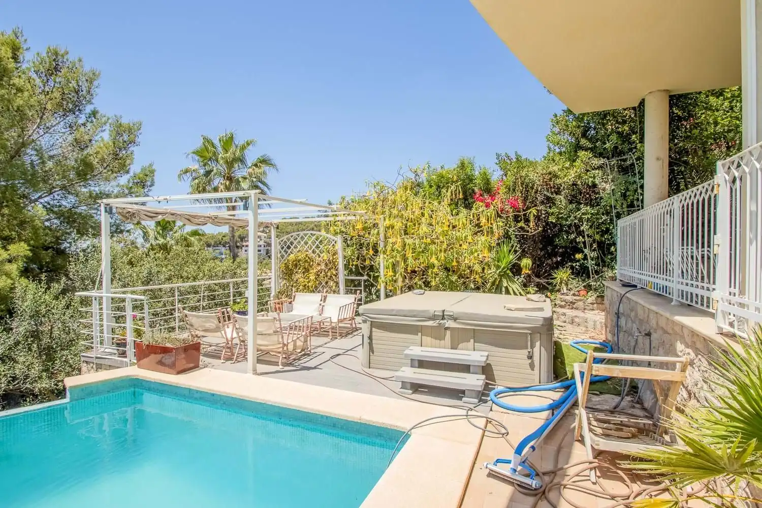 Swimming pool of Houses for sale in Calvià  with Air Conditioner, Terrace and Balcony