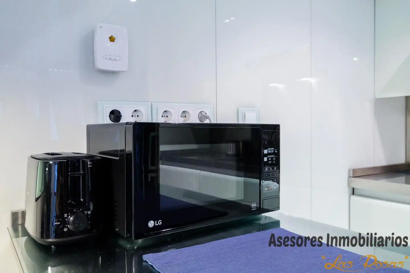 Cocina de Planta baja en venta en Madrid con Aire acondicionado y Calefacción