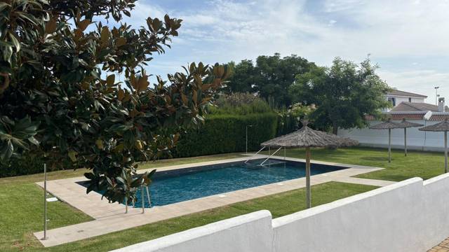 Casa-chalet en Venta en Golf - Torre Almenara