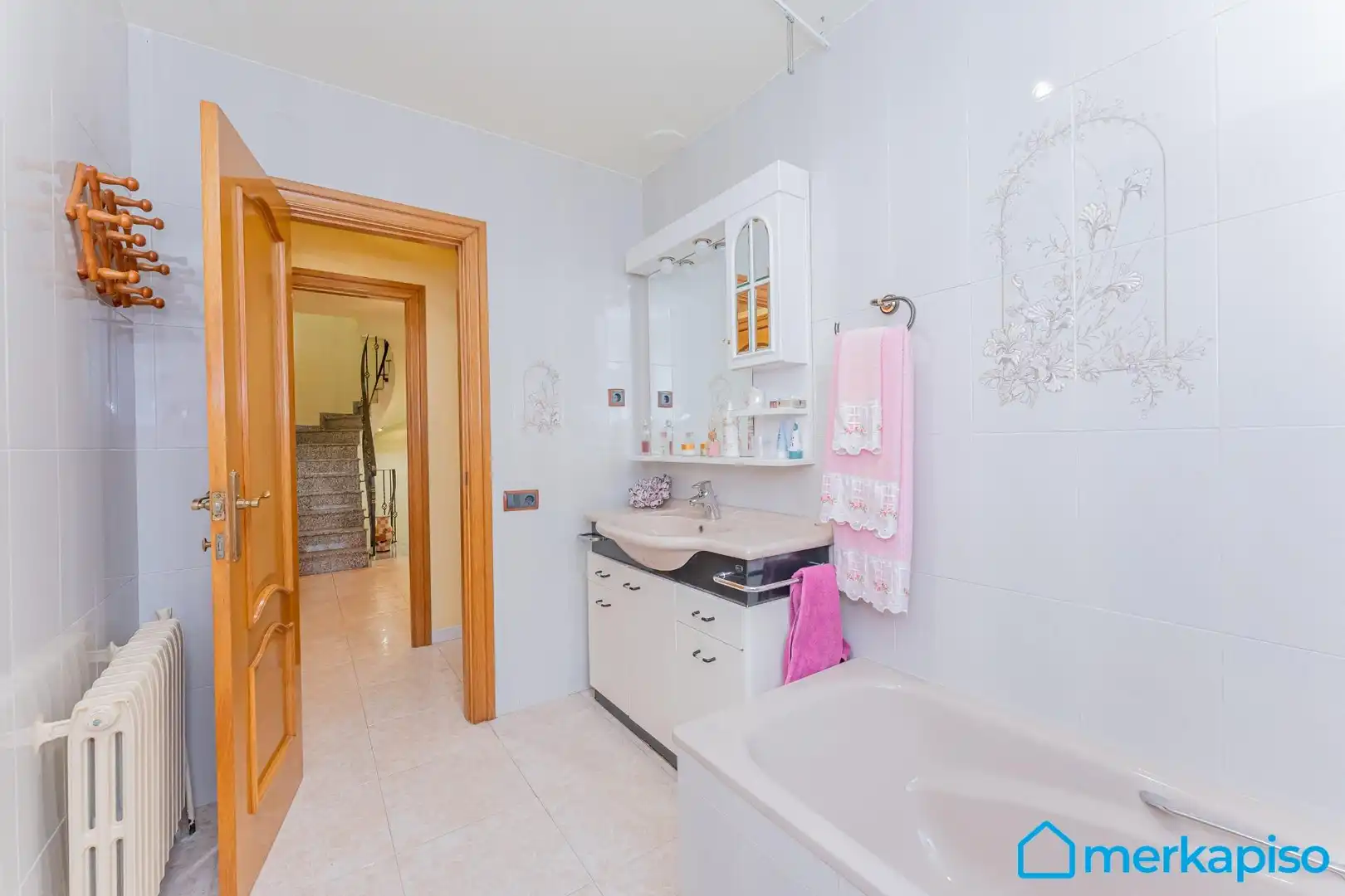 Bathroom of Country homes for sale in Gavà  with Heating, Private garden and Swimming Pool