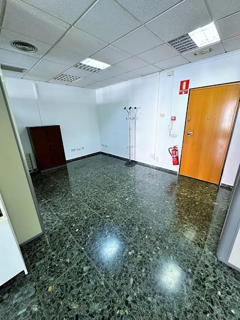 Büro zur Miete in Valencia mit Klimaanlage