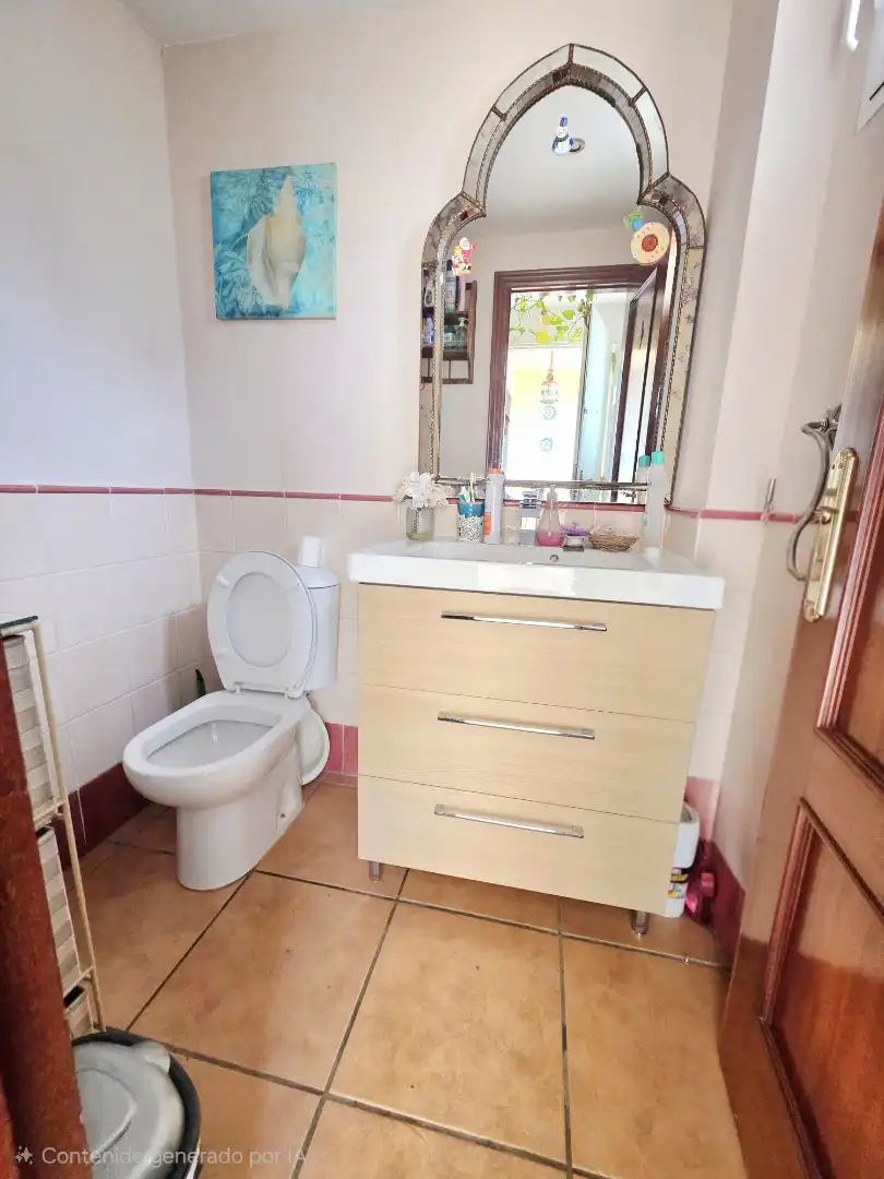 Baño de Casa adosada en venta en Tarifa con Aire acondicionado, Jardín privado y Terraza