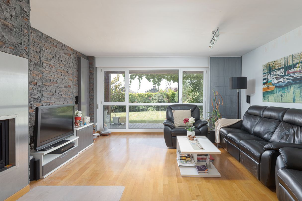 Living room of Single-family semi-detached for sale in Iza / Itza  with Heating, Private garden and Terrace
