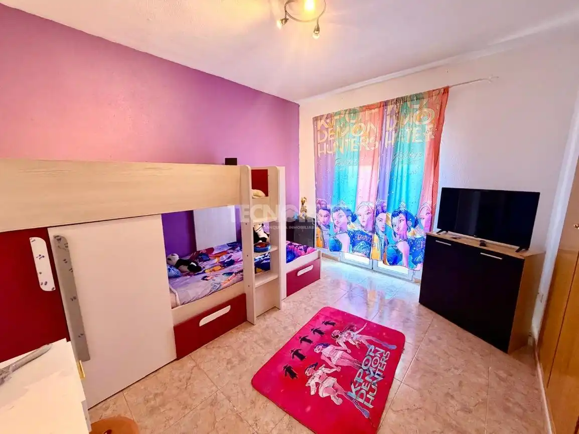 Habitación de Casa adosada en venta en Illescas con Aire acondicionado