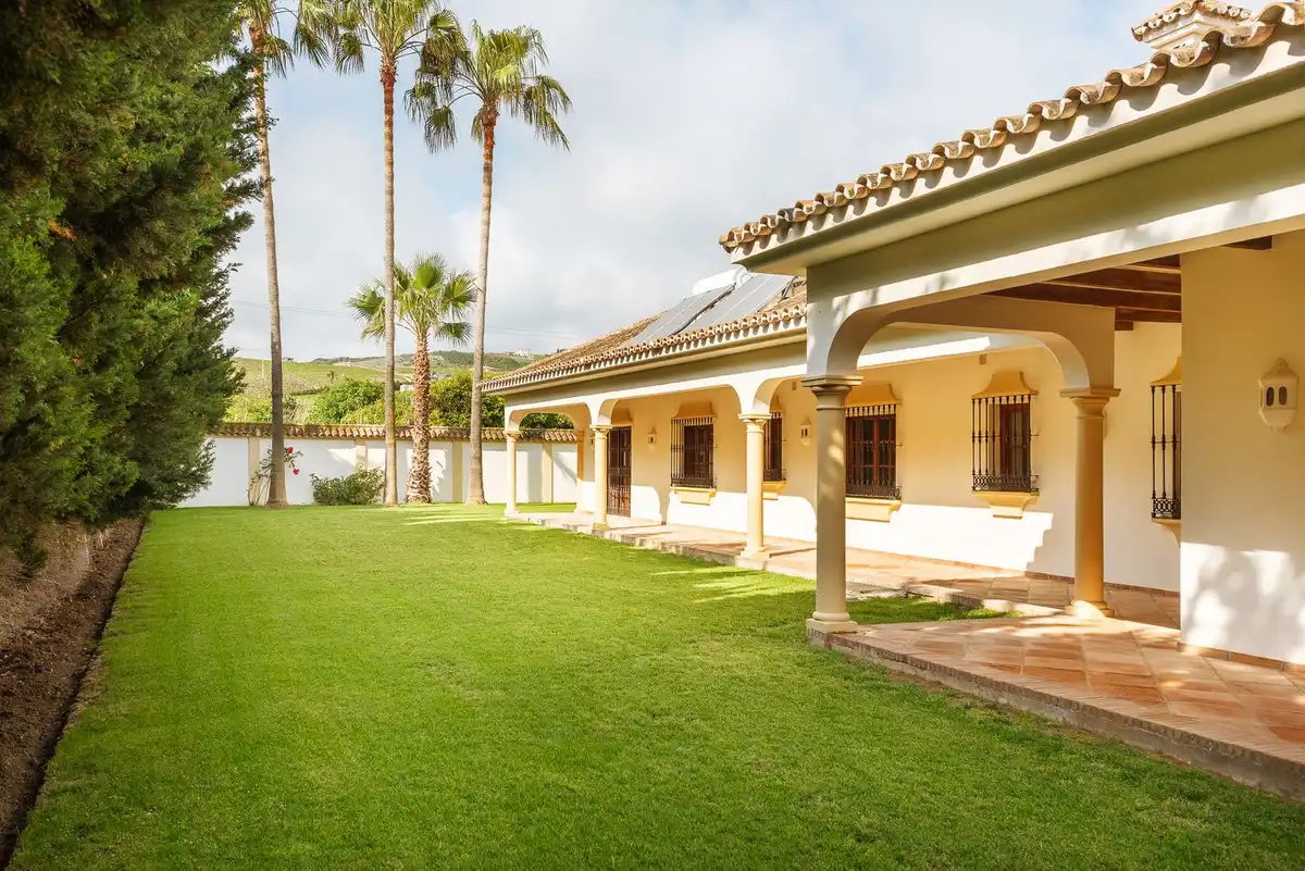 Jardín de Terreno en venta en Manilva
