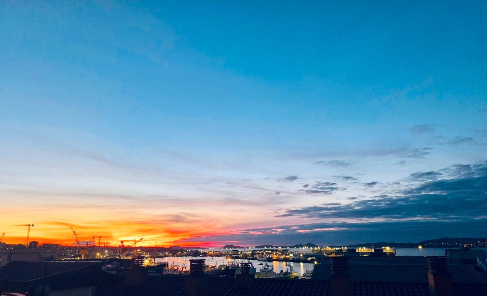 Vista exterior de Pis en venda en Vigo  amb Calefacció, Traster i Moblat