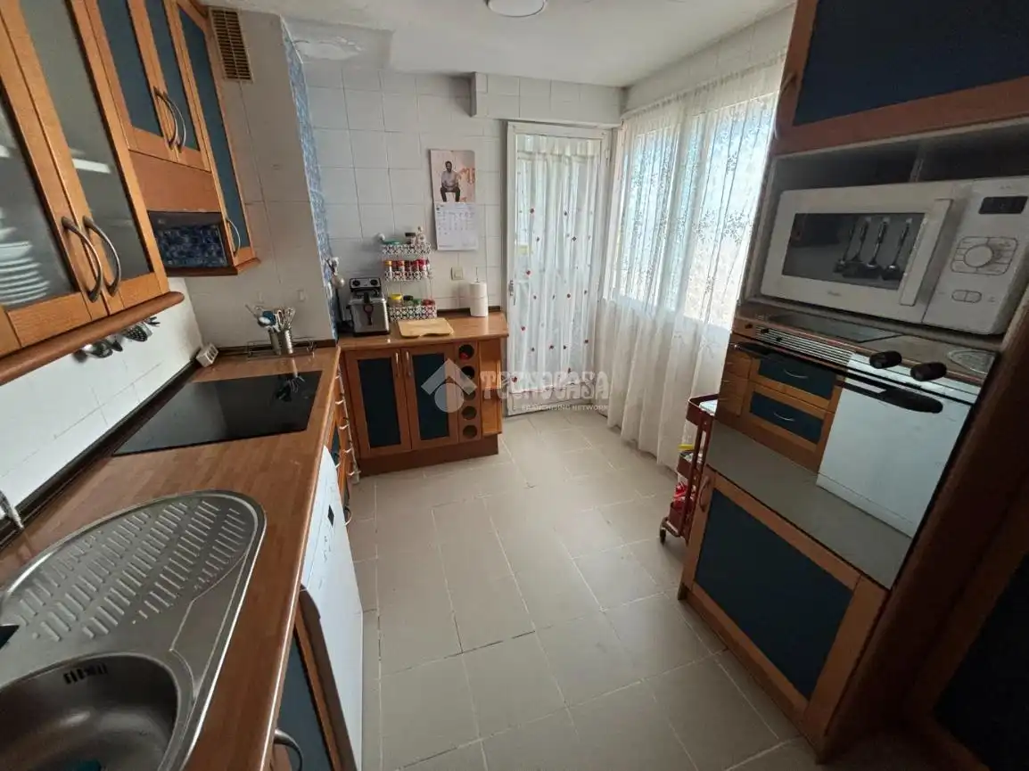 Cocina de Piso en venta en Alcalá de Henares con Aire acondicionado y Calefacción