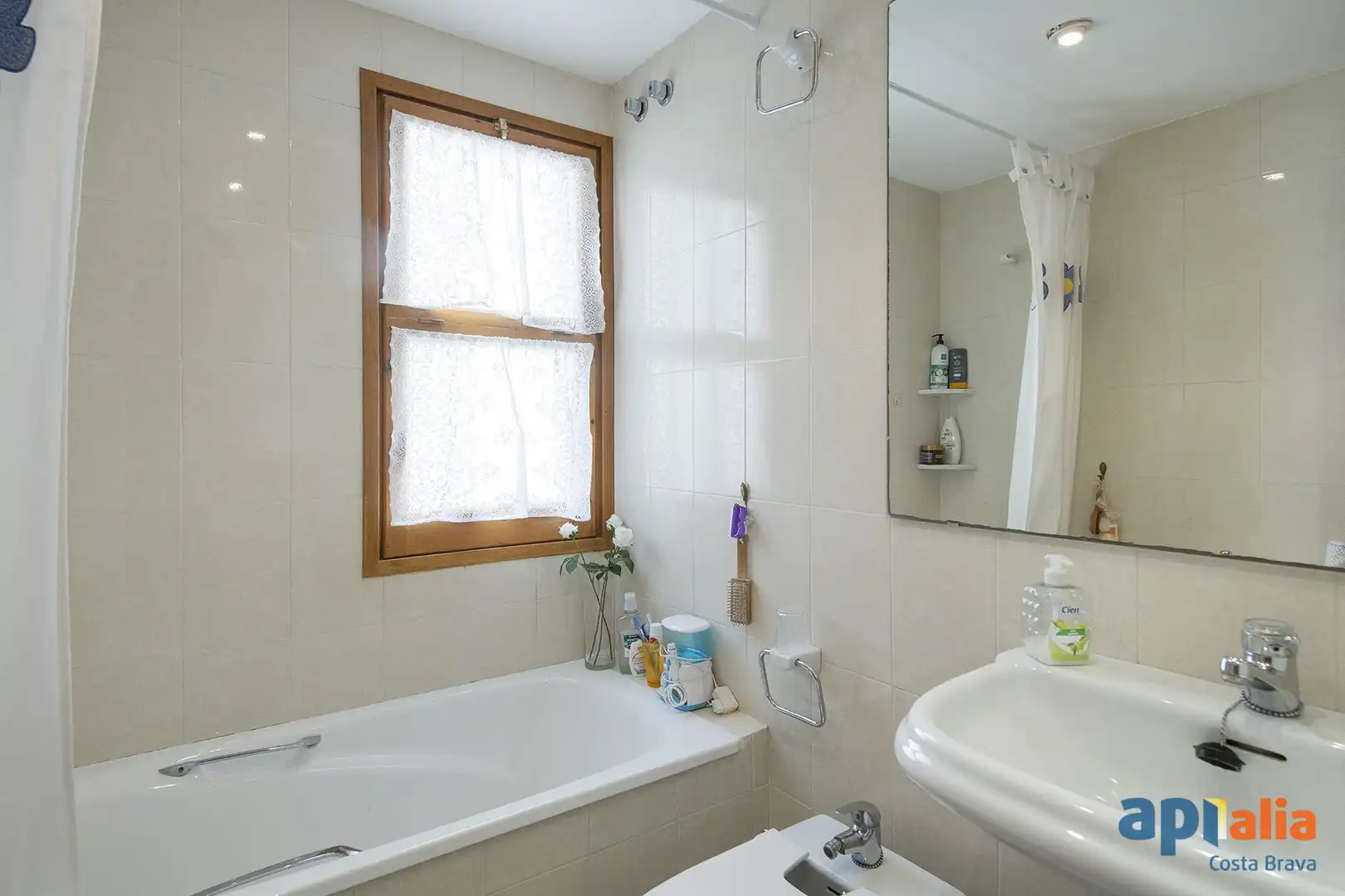 Bathroom of Flat for sale in Palafrugell  with Terrace