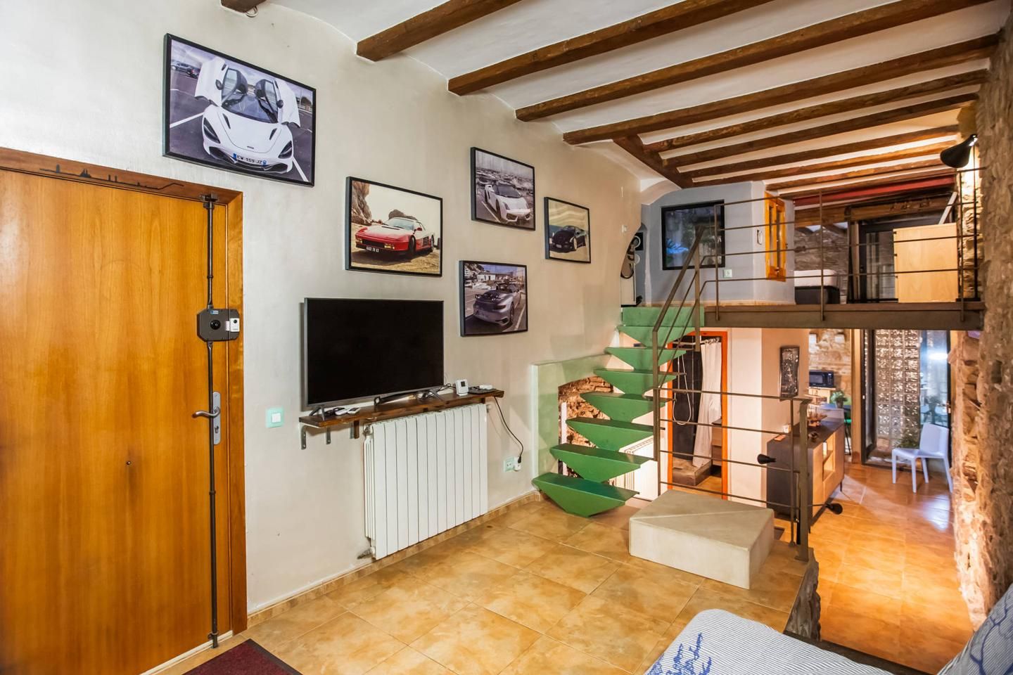 Planta baixa de lloguer en  Barcelona Capital amb Moblat i Internet