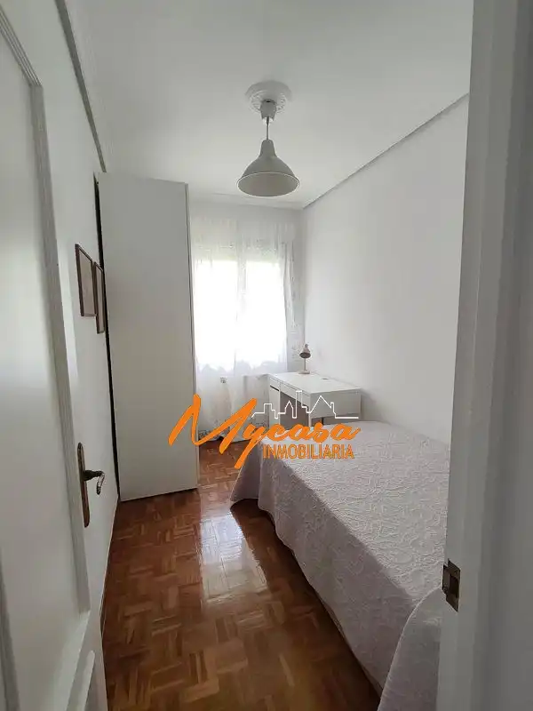 Bedroom of Flat for rent in Alcorcón  with Air Conditioner, Heating and Balcony