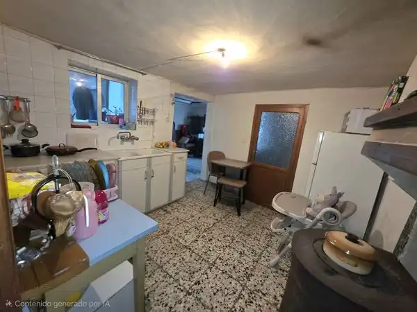 Casa adosada en venda en María amb Jardí privat, Traster i Moblat