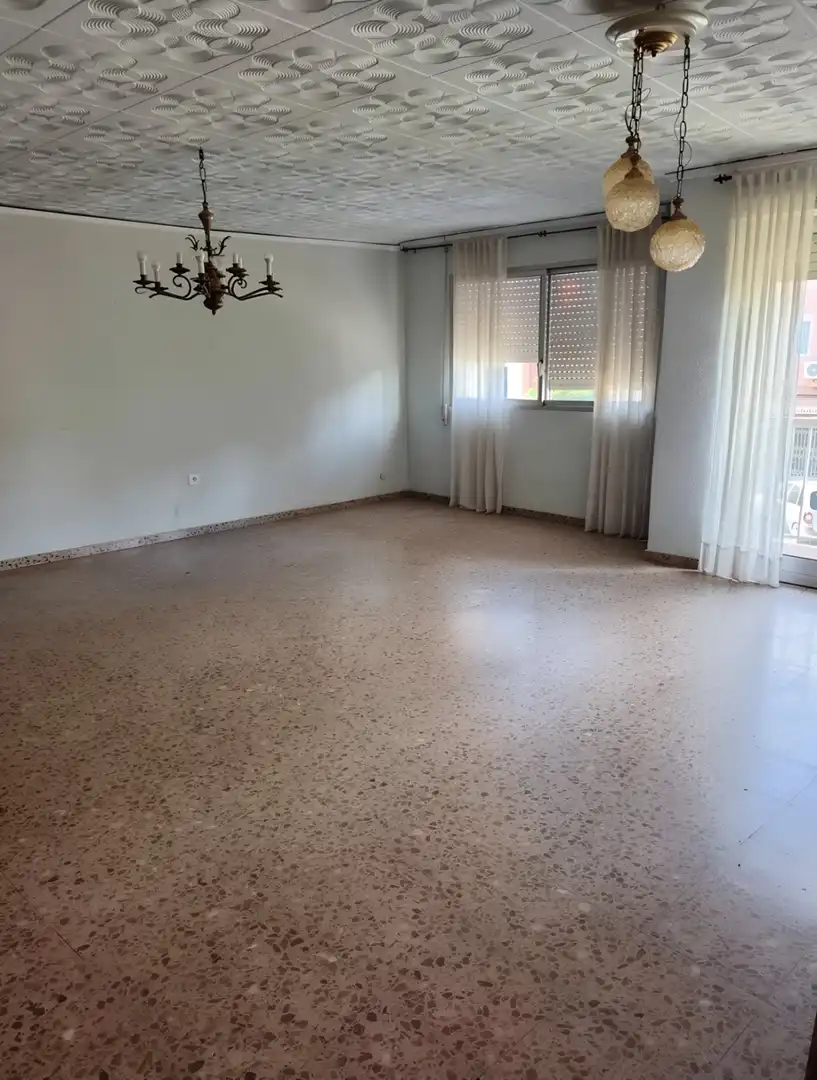 Living room of Flat for sale in Carcaixent  with Furnished
