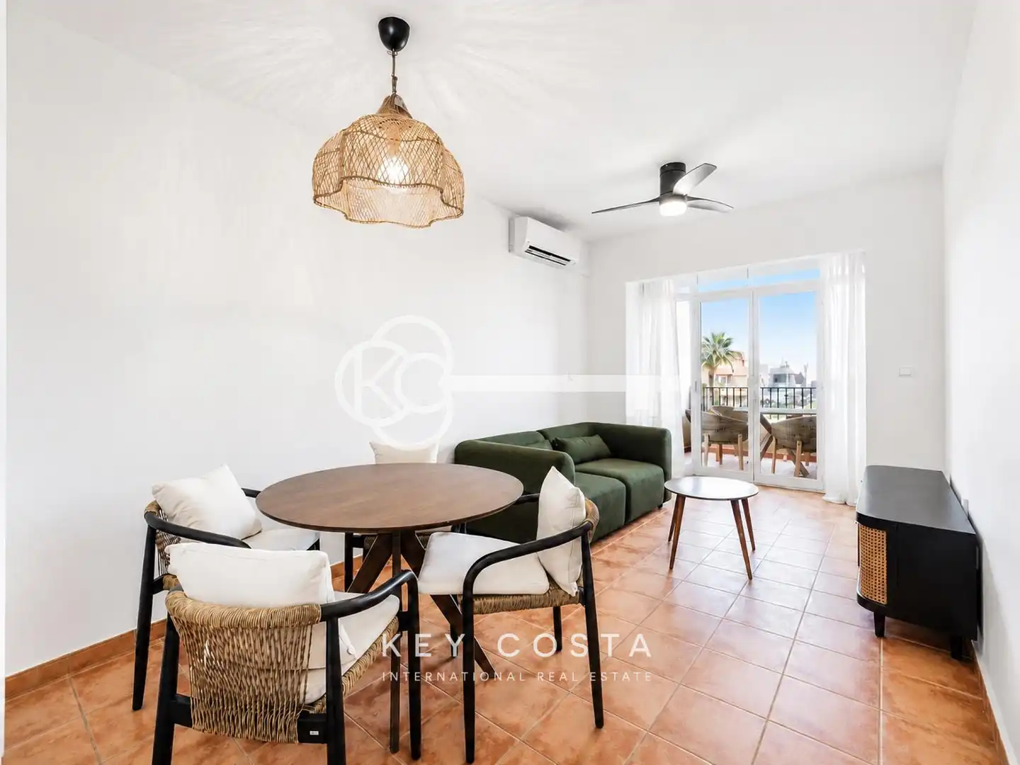 Sala de estar de Piso de alquiler en Mutxamel con Aire acondicionado, Calefacción y Amueblado