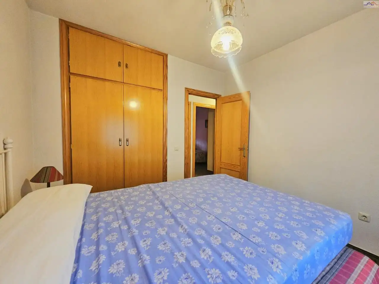 Habitación de Casa o chalet en venta en Villa del Prado con Calefacción, Terraza y Trastero