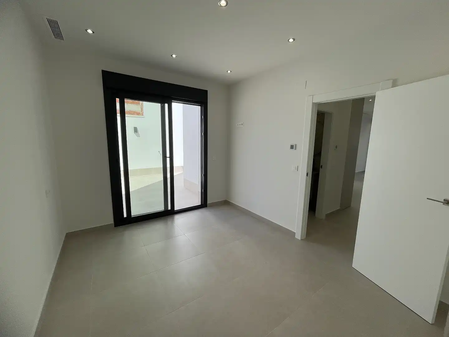 Houses for sale in Almoradí  with Air Conditioner, Private garden and Terrace