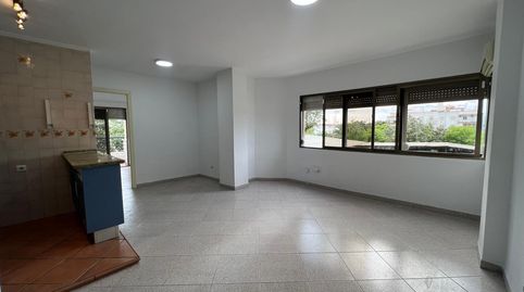 Foto 3 de Pis de lloguer a Sta. Aurelia - Cantábrico - Atlàntico - La Romería, Sevilla Capital