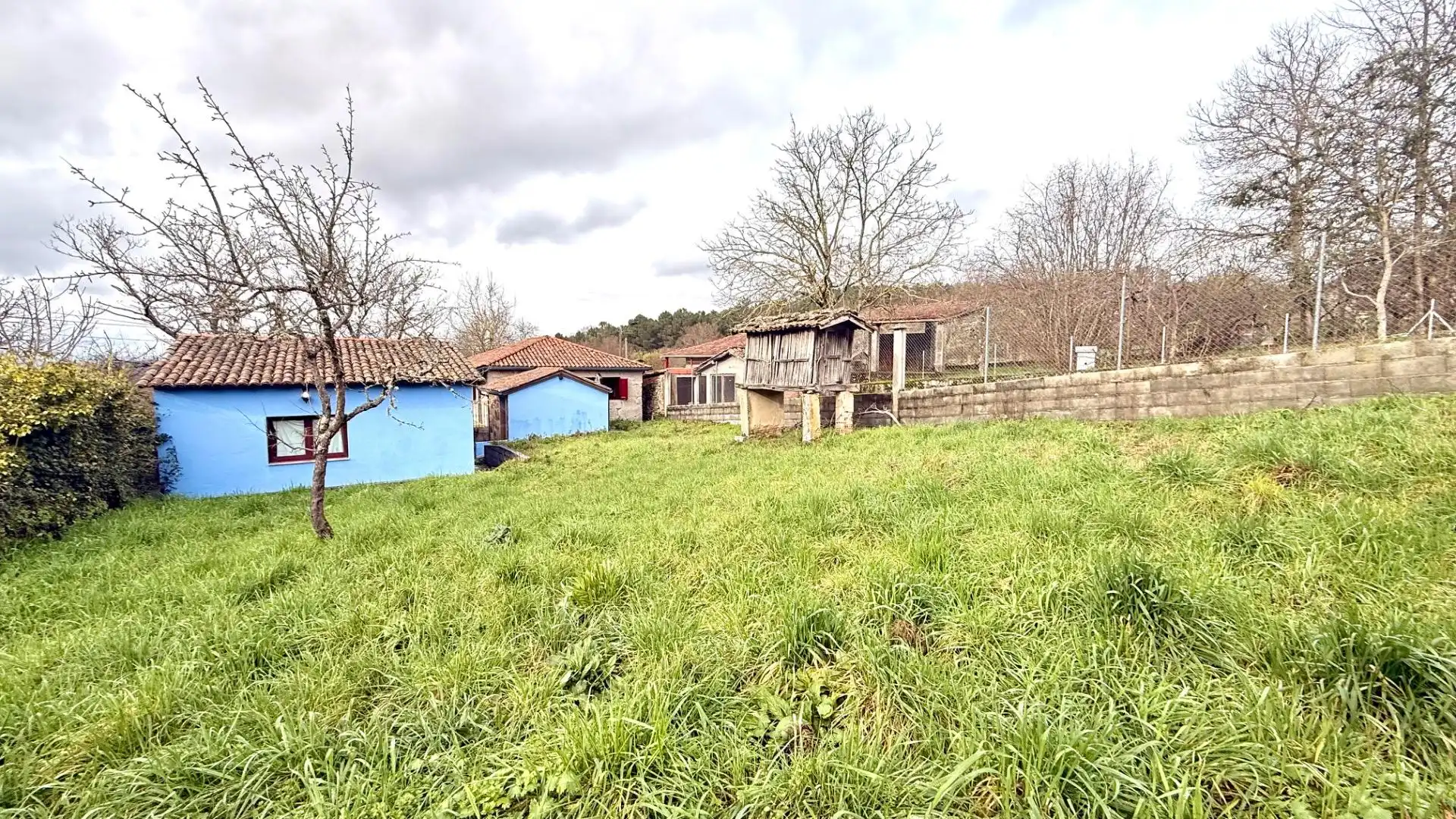 Finca rústica en venda en A Merca   amb Jardí privat, Terrassa i Traster