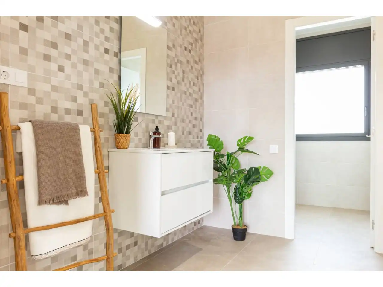 Baño de Casa adosada en venta en Sant Fruitós de Bages con Aire acondicionado, Calefacción y Jardín privado