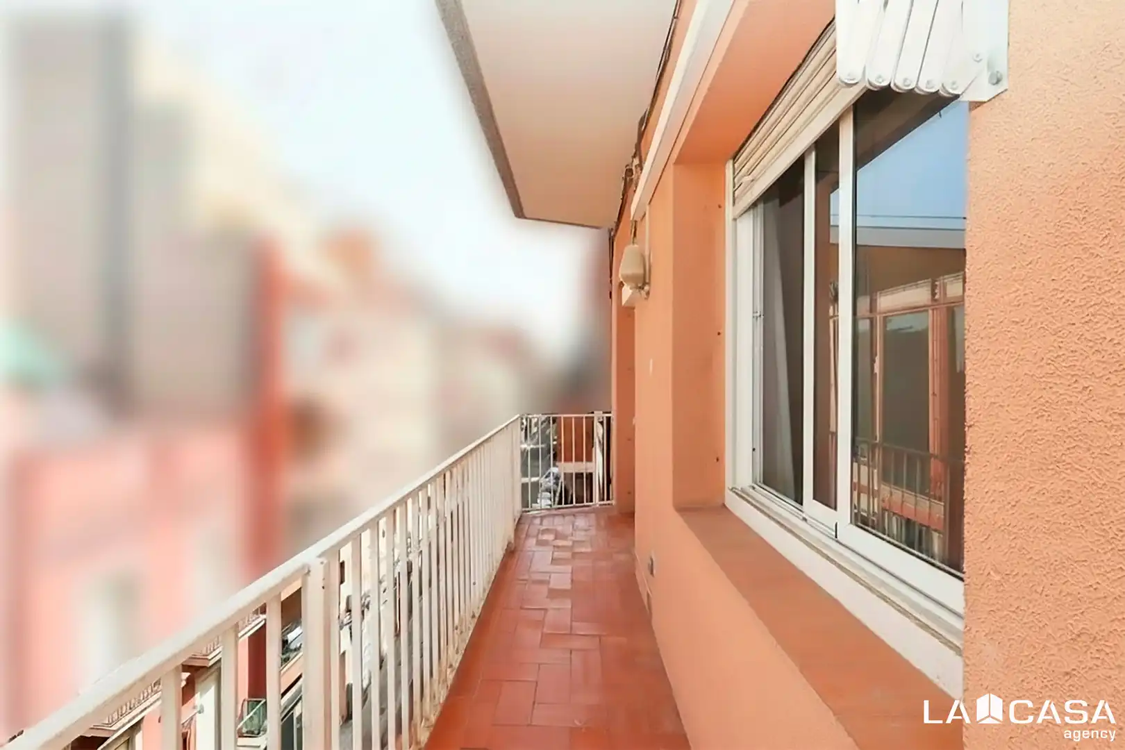 Terrassa de Pis en venda en L'Hospitalet de Llobregat amb Balcó