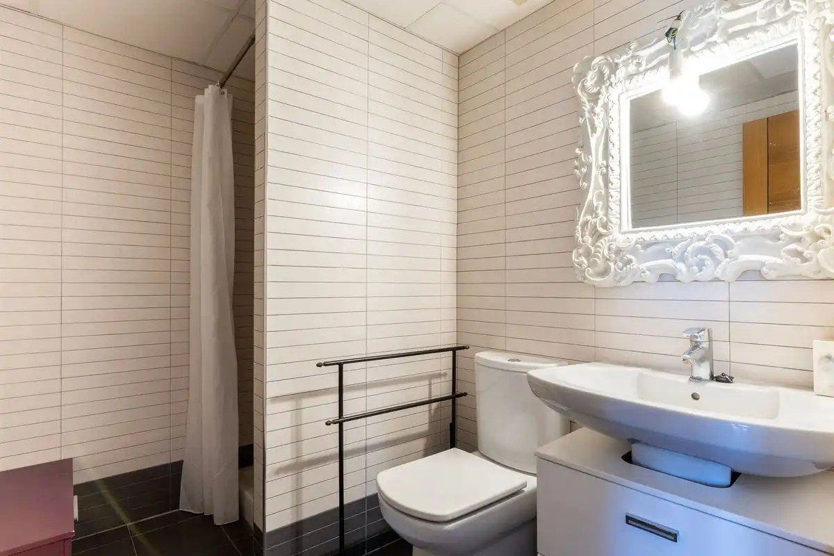Bathroom of Houses for sale in Chiva  with Heating, Private garden and Storage room