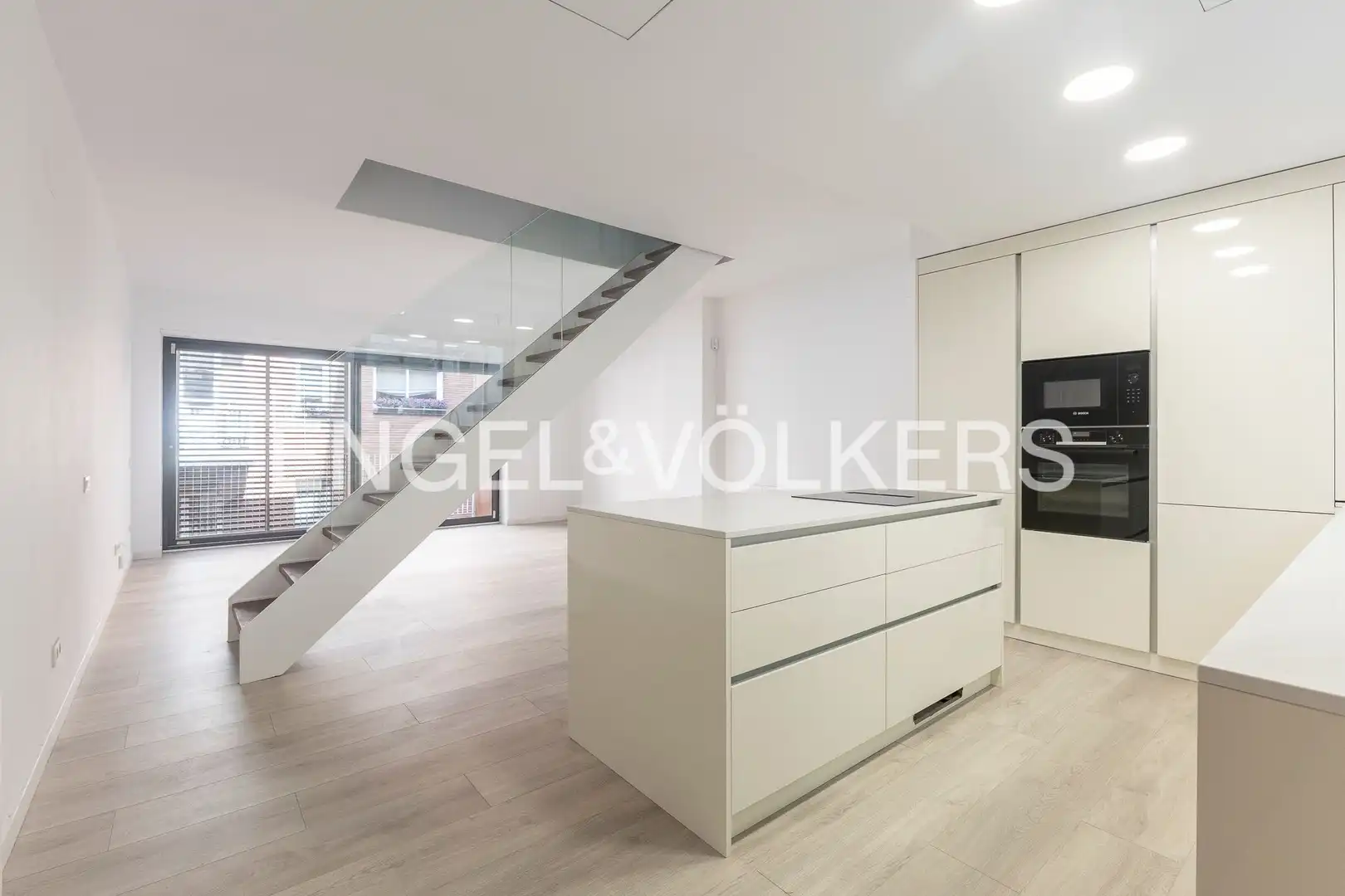 Cocina de Dúplex en venta en Barcelona con Aire acondicionado, Calefacción y Jardín privado