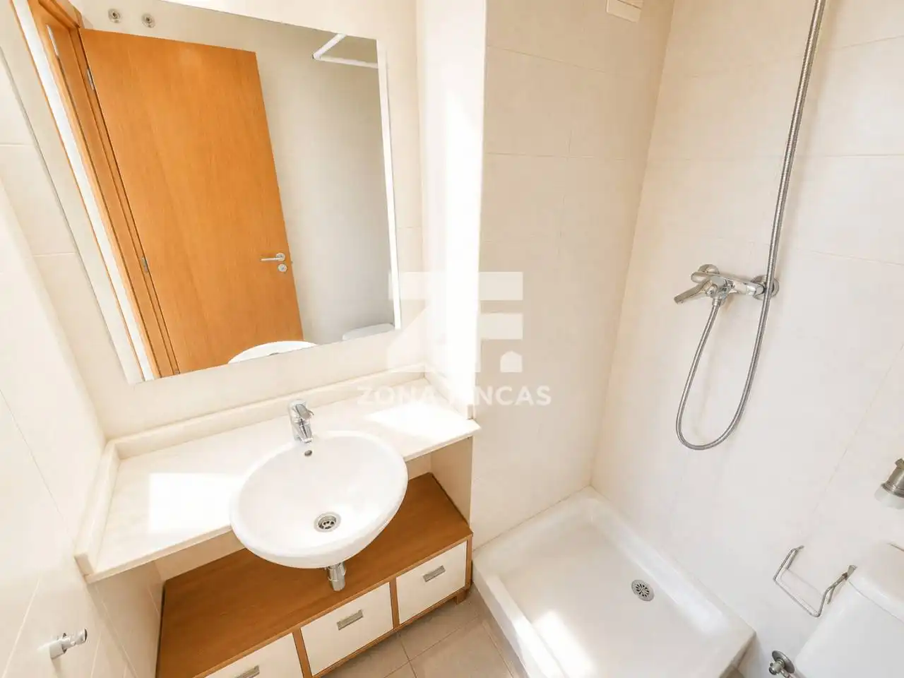 Baño de Piso en venta en Badalona con Aire acondicionado, Calefacción y Parquet
