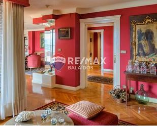 Living room of Duplex for sale in Vigo   with Heating, Parquet flooring and Terrace