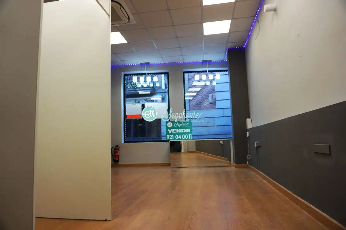 Local comercial en venda a Centro, imagen 11