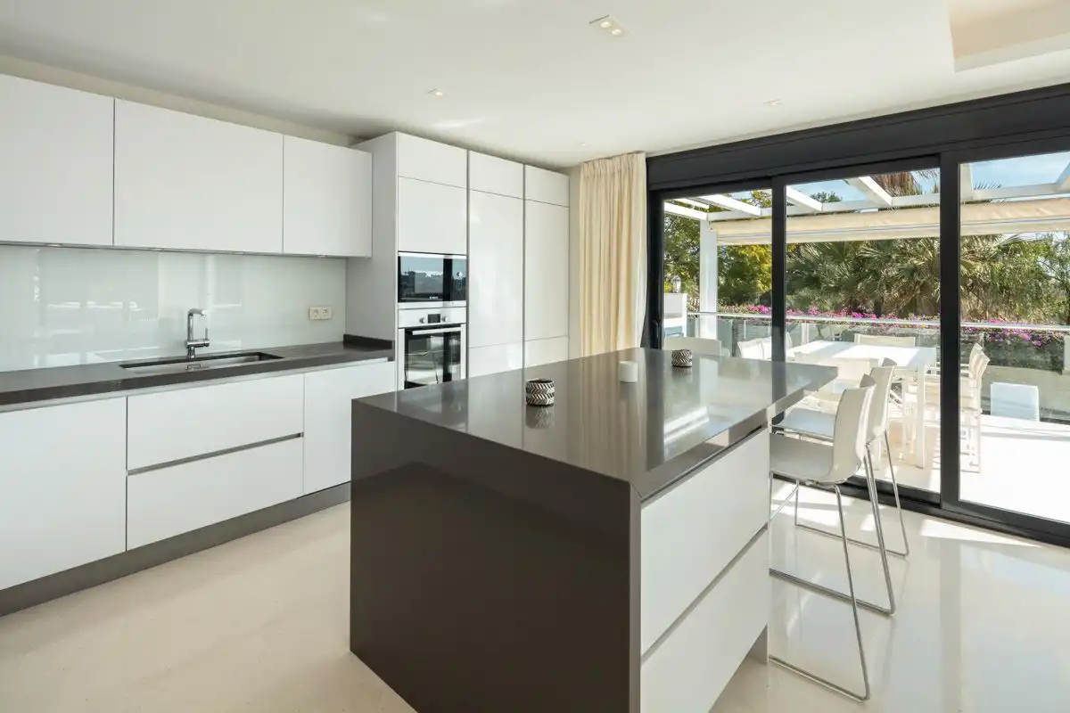Cocina de Casa o chalet en venta en Marbella con Aire acondicionado, Parquet y Terraza
