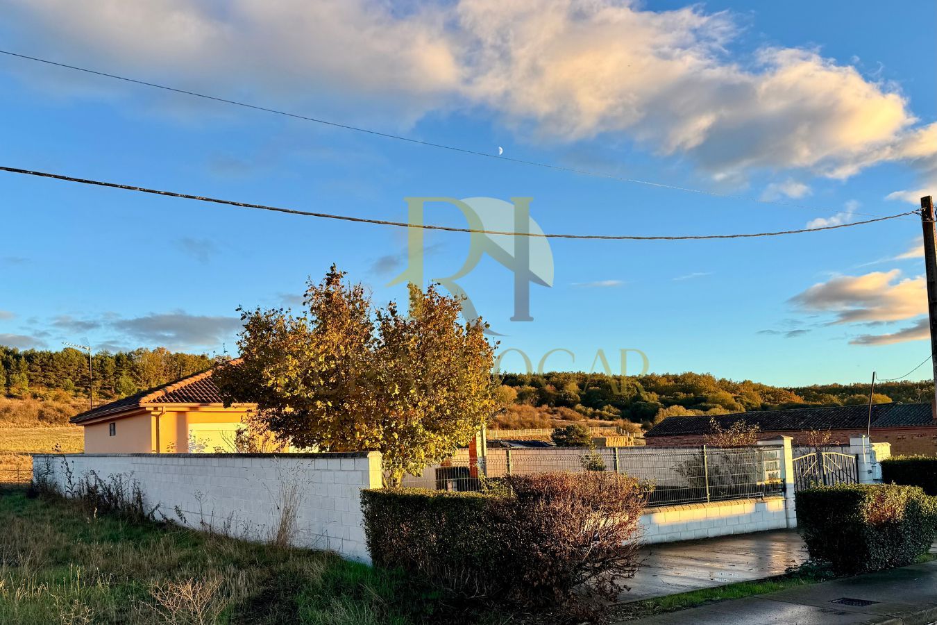 Vista exterior de Casa o xalet en venda en Cubillas de Rueda amb Jardí privat i Parquet