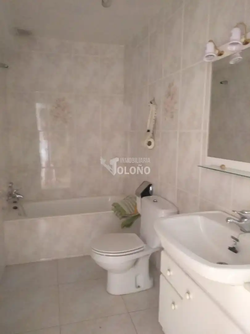 Bathroom of Houses for sale in Treviana  with Furnished