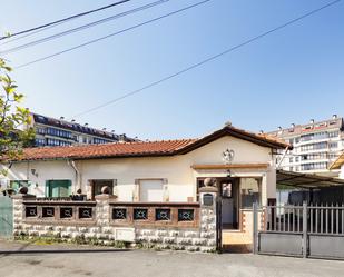 Exterior view of House or chalet for sale in Gijón 