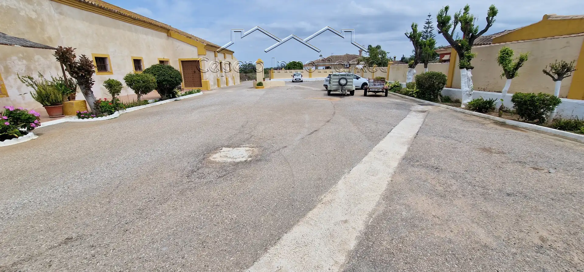 Vista exterior de Finca rústica en venda en El Puerto de Santa María amb Terrassa