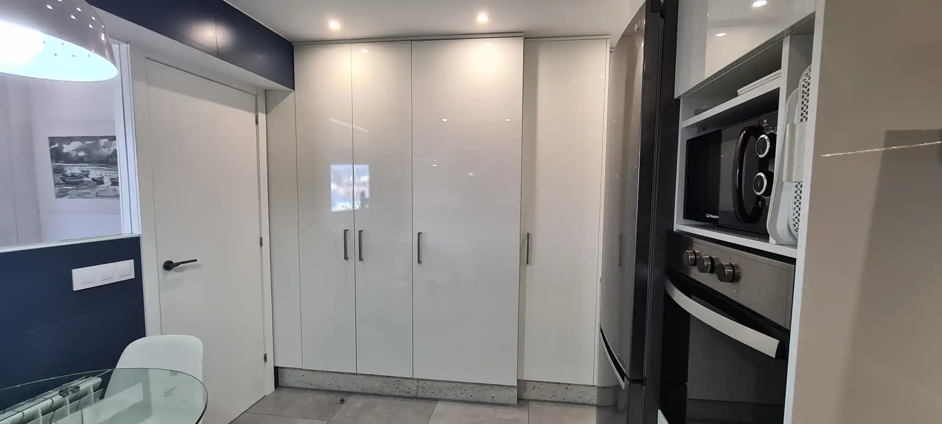 Cocina de Piso de alquiler en Vigo  con Calefacción, Parquet y Amueblado