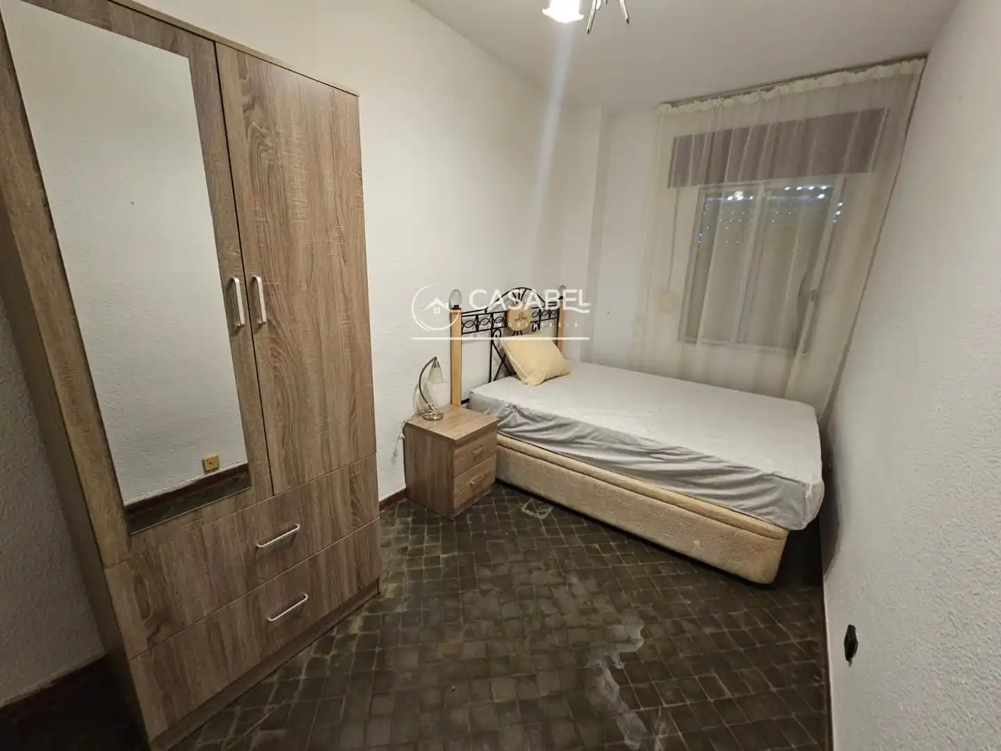 Dormitori de Pis de lloguer en  Córdoba Capital amb Aire condicionat, Terrassa i Traster