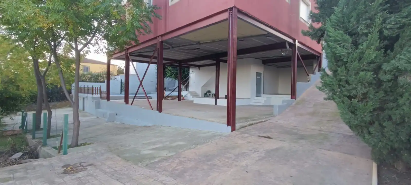Vista exterior de Casa o chalet en venta en Montroi / Montroy con Aire acondicionado, Calefacción y Jardín privado