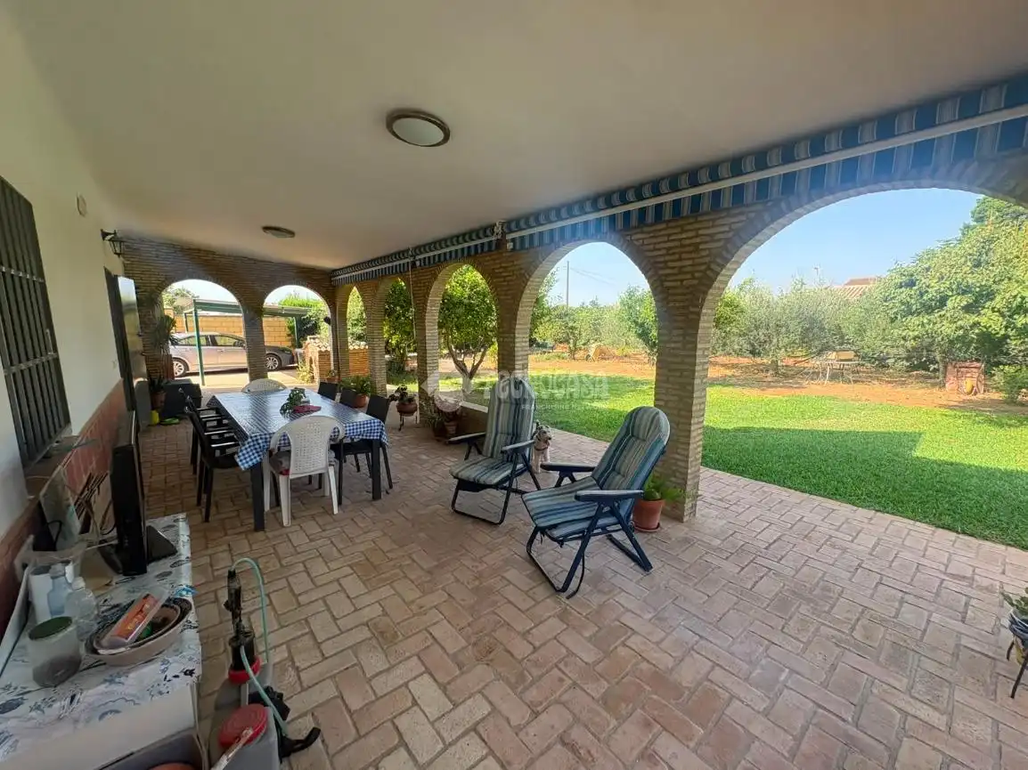 Jardín de Casa o chalet en venta en Espartinas con Aire acondicionado, Calefacción y Jardín privado