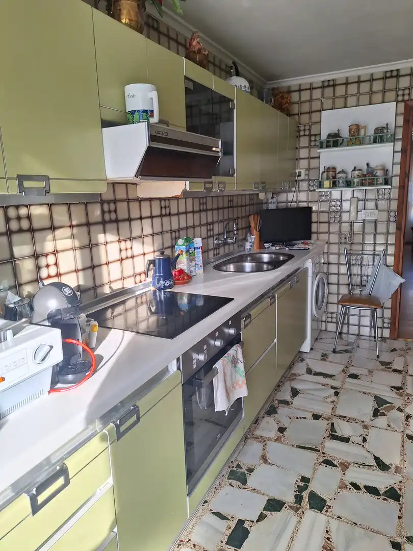 Kitchen of Flat for sale in Barruelo de Santullán  with Storage room and Balcony
