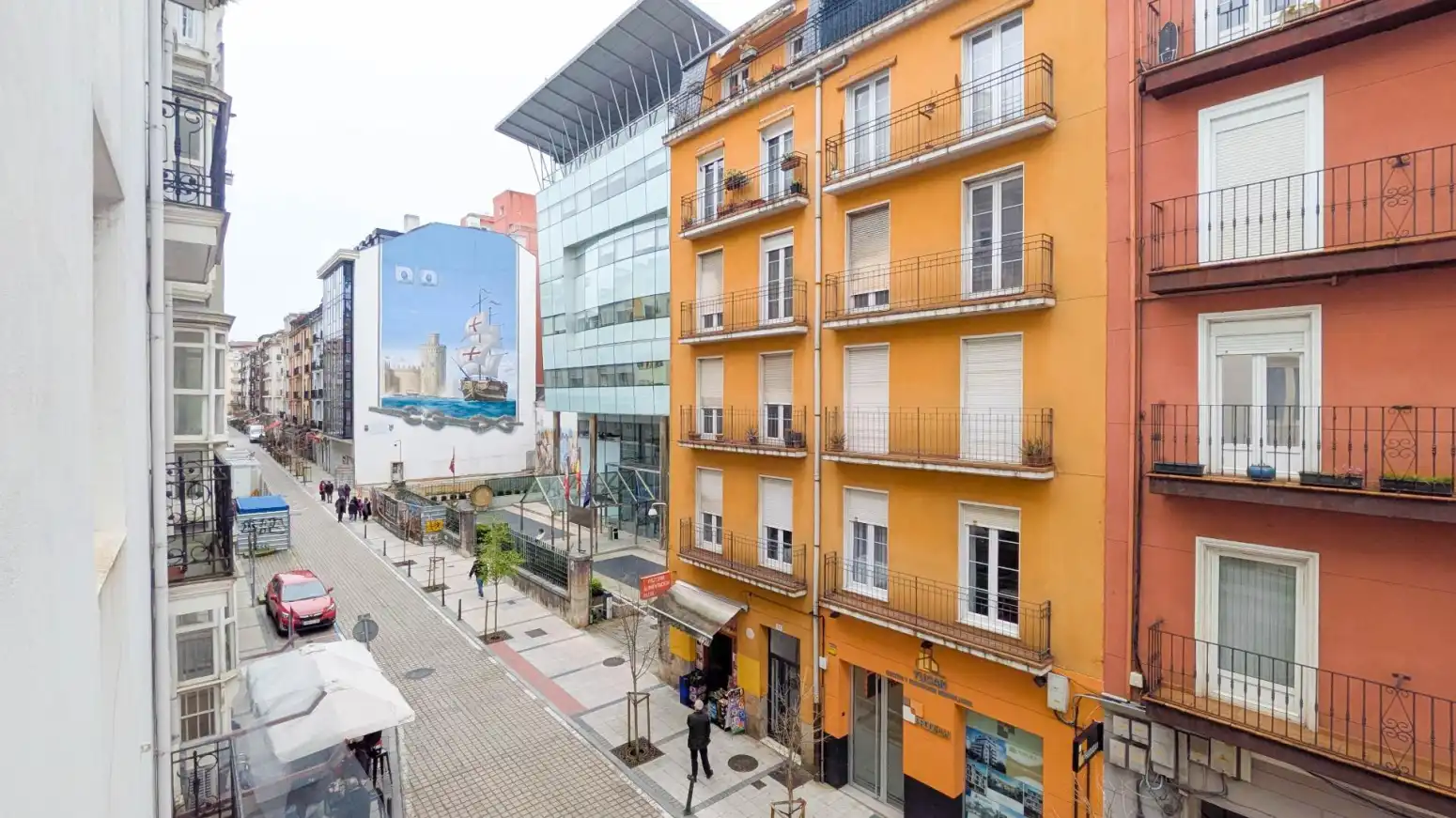 Vista exterior de Pis de lloguer en Santander amb Calefacció, Parquet i Moblat