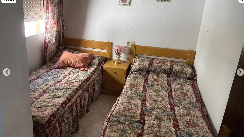 Habitación de Dúplex en venta en Torrevieja con Terraza, Piscina y Amueblado