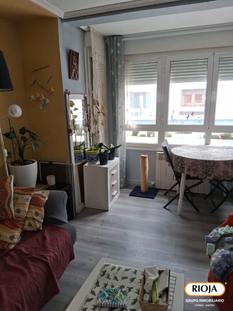 Bedroom of Flat for sale in Vitoria - Gasteiz  with Heating and Furnished