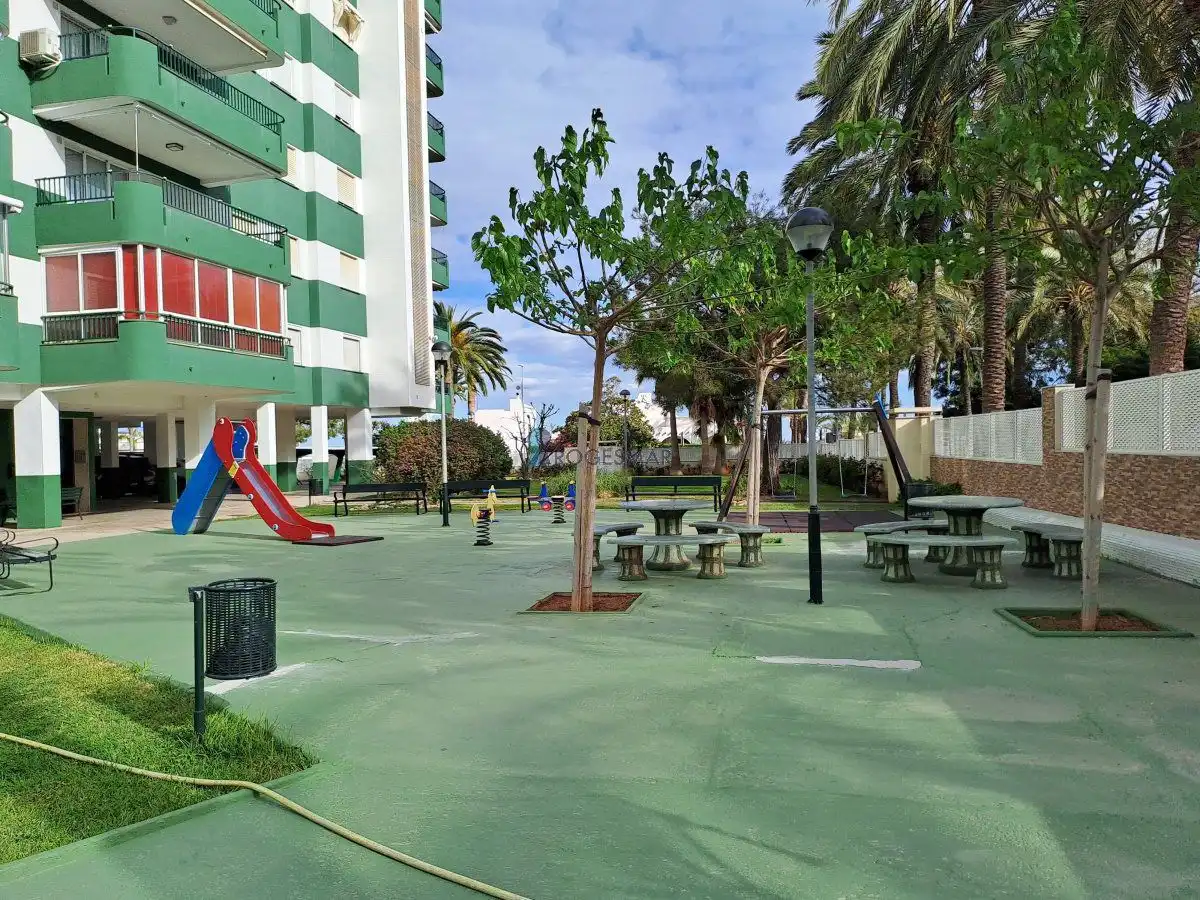 Vista exterior de Apartamento en venta en Benicasim / Benicàssim con Piscina comunitaria