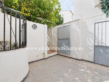 Casa con balcón en venta en Las Tinajerías - Juderías